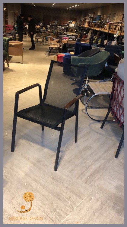 Klasik Demir Sandalye